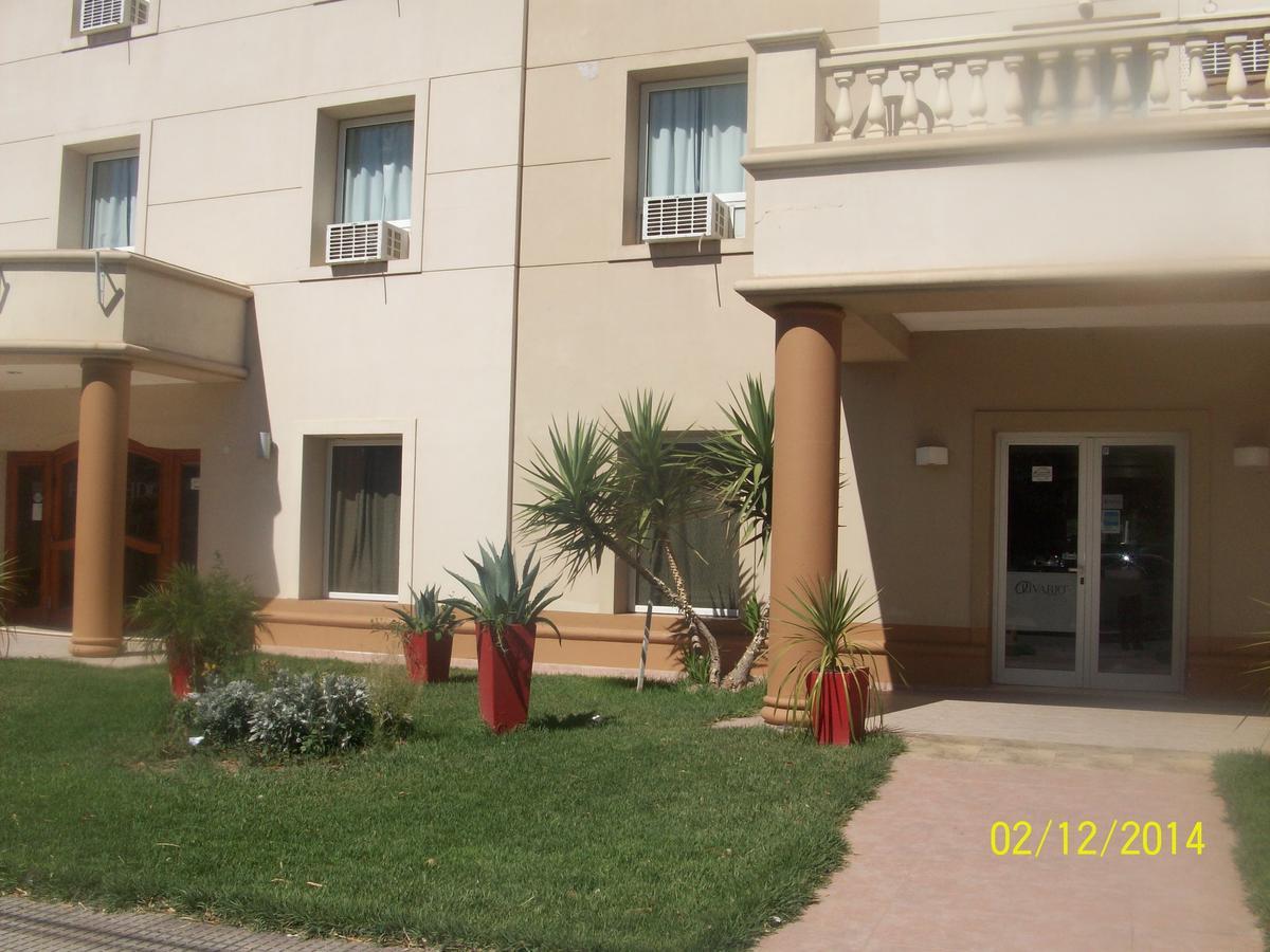 Hotel Del Centro Aimogasta Екстер'єр фото
